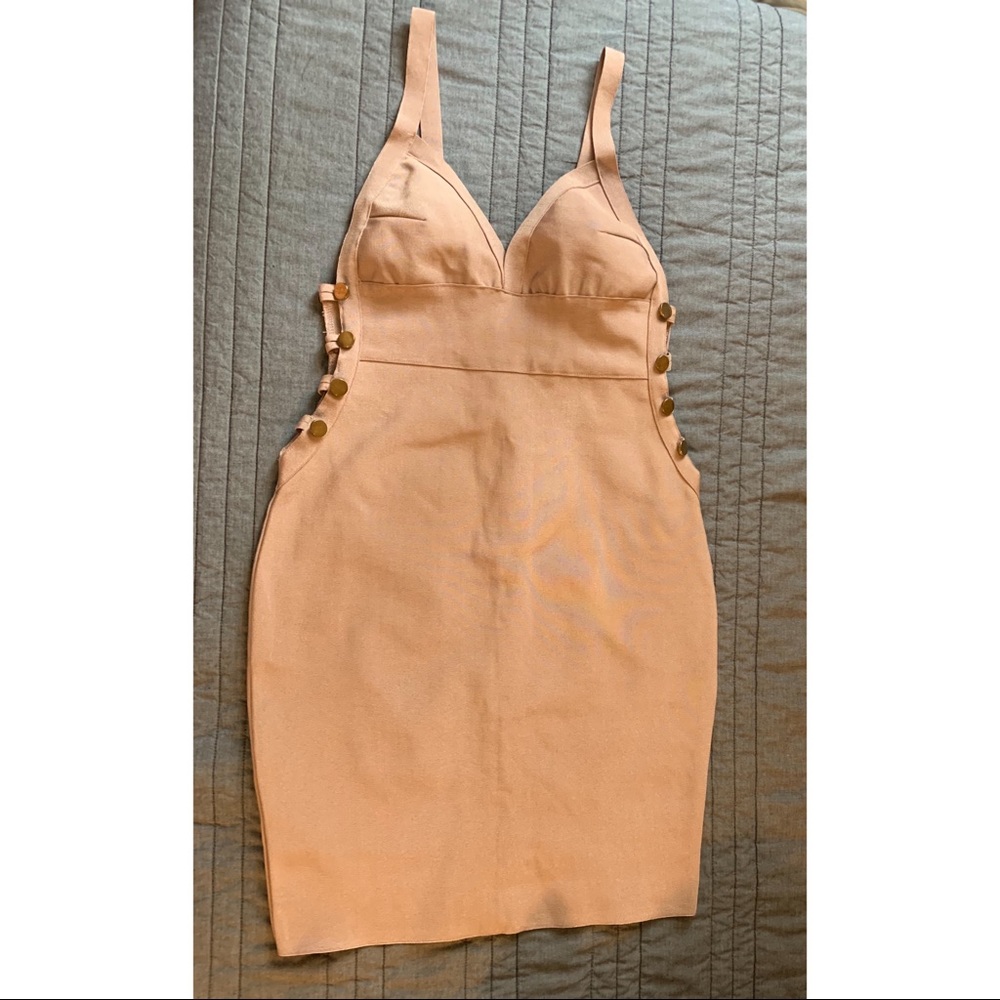 Dress - Picture 4 of 6